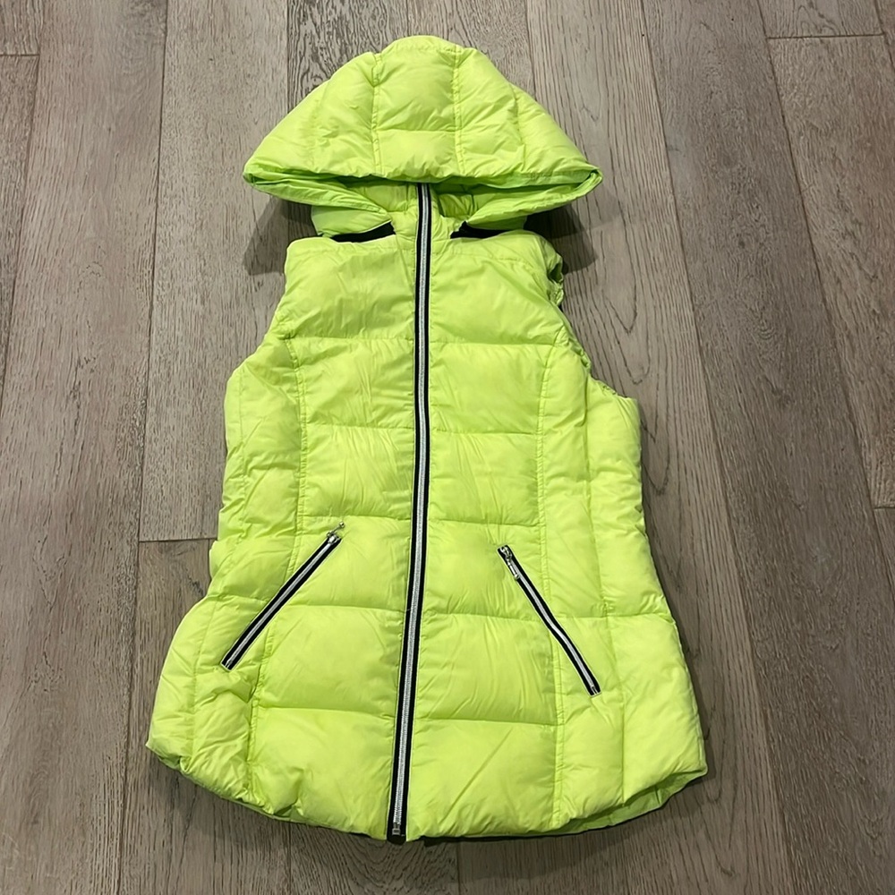 ANORAK Neon Yellow Puffer Vest